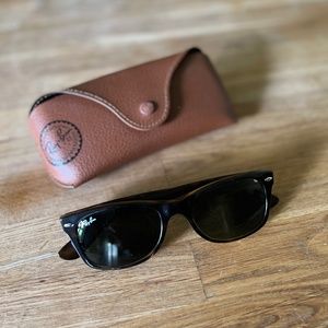Rayban New Wayfarer Tortoise Sunglasses